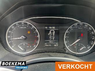 Skoda Octavia Combi 1.6 TDI Business Line Navi Clima Elektrische ramen picture 18