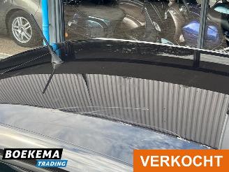 Volkswagen Up! 1.0 High Up! Stoelverwarming Navigatie 5-Deurs picture 9