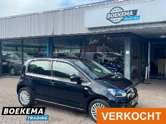 skadebil auto Volkswagen Up! 1.0 High Up! Stoelverwarming Navigatie 5-Deurs 2014/10