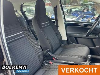 Volkswagen Up! 1.0 High Up! Stoelverwarming Navigatie 5-Deurs picture 16