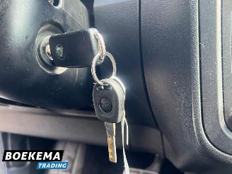 Skoda Fabia 1.4 TSI RS DSG Open-dak Navigatie Clima picture 26