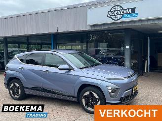 Hyundai Kona Comfort Smart 48.4 kWh HUD Stuur- en Stuurverwarming 2024/7