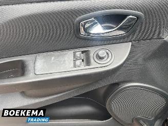Renault Clio 1.2 16V Navigatie Airco Elektrische ramen picture 11