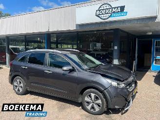 skadebil auto Kia Niro 1.6 GDi Hybrid Dynamic Navi Cruise 2018/4