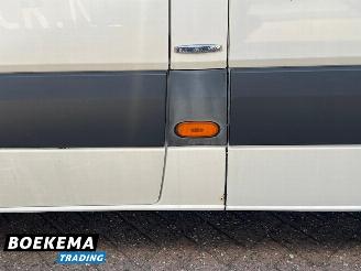 Mercedes Sprinter 313 2.2 CDI 432 Aut 9-Pers Rolstoellift Airco picture 6