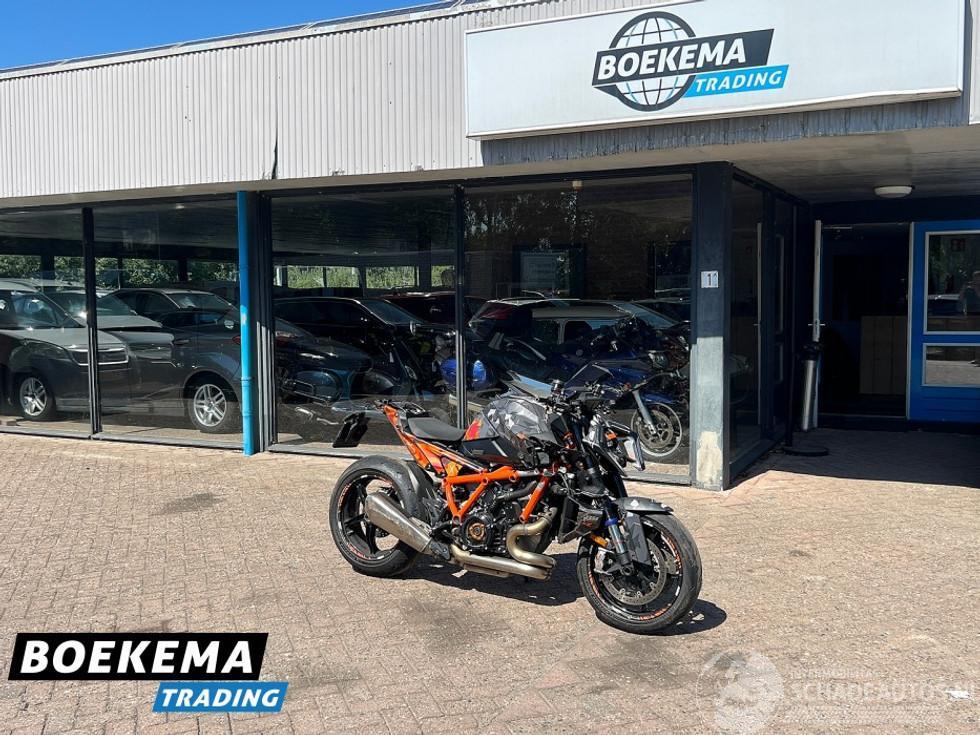 KTM  SuperDuke R 1390