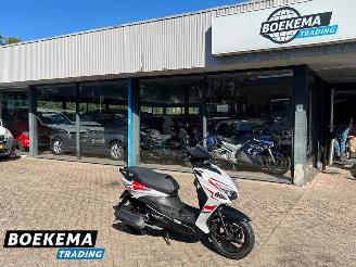 skadebil brommobiel GTS  Sirocco 45KM Brom 2025/9