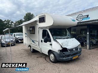 damaged campers Mc Louis  McLouis Lagan 410 2.0 JTD 6 -Persoons Luifel Schotel Fietsendrager 2005/4