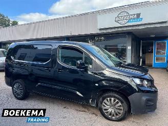 krockskadad bil bedrijf Peugeot Partner 1.5 BlueHDi 130 L2 Automaat Navi Cruise Clima 2023/9