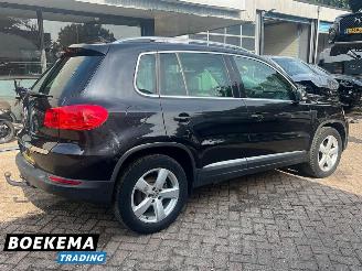 Volkswagen Tiguan 1.4 TSI R-Line Panorama Navigatie Leer Stoelverwarming picture 2
