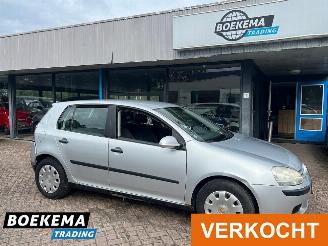 skadebil auto Volkswagen Golf 1.6 Trendline 5-deurs Navi Airco 2005/1