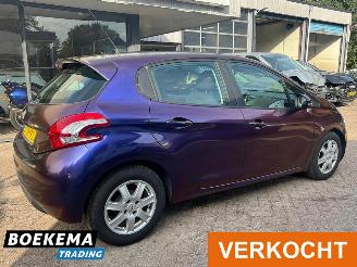Peugeot 208 1.2 e-VTi Active Automaat Cruise Airco picture 2