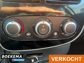 Renault Clio Estate 1.5 dCi Expression Navi Cruise PDC Airco picture 21