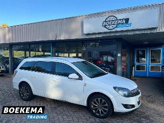 skadebil auto Opel Astra 1.4 Cosmo Airco Navi Elektrische Ramen 2010/7