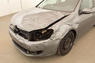 Volkswagen Golf 1.6 TDI Navi picture 30