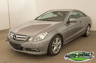 škoda osobní automobily Mercedes E-klasse E200 Coupé Motorschade 2010/10