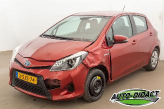Damaged car Toyota Yaris 1.5 Full Hybrid 89.456 km Aspiration 2013/10