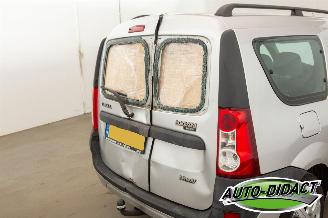 Dacia Logan 1.6-16V Lauréate 7p. picture 29