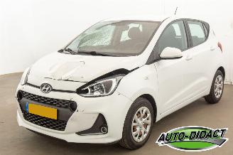 krockskadad bil auto Hyundai I-10 1.0i Comfort 87.114 km 2020/1