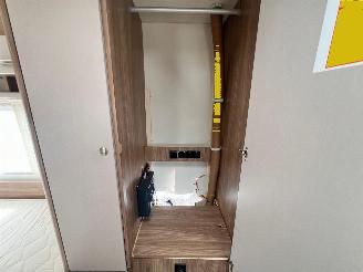 Burstner  Premio picture 14