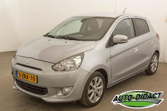 Unfallwagen Mitsubishi Space-star 1.2 Airco Intense+ 2015/2