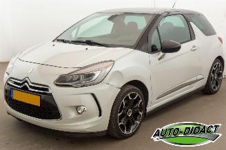 krockskadad bil auto Citroën DS 1.2 PureTech Clima Navi Camera 2015/2