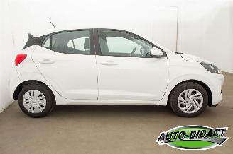 Hyundai I-10 1.0 94.230 km Airco Navi Camera Comfort Smart picture 37