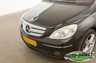 Mercedes B-klasse 200 Automaat Pano picture 32