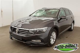 Volkswagen Passat 1.6 TDI Automaat Clima Navi Camera picture 1