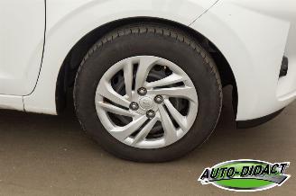 Hyundai I-10 1.0 Comfort Smart 94.230 km Airco Navi Camera picture 30