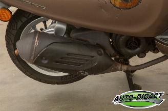 Vespa  Primavera 9644 km picture 14