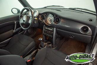 Mini Cabrio 1.6 One Airco picture 15
