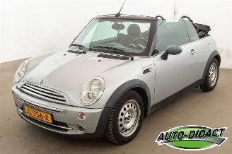 Damaged car Mini Cabrio 1.6 One Airco 2006/10