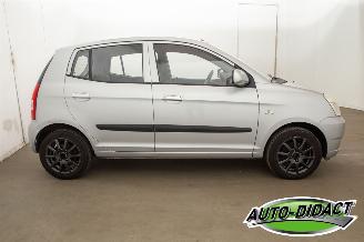 Kia Picanto 1.0 Light picture 30