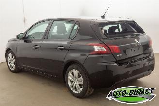 Peugeot 308 1.2 Clima Navi picture 3