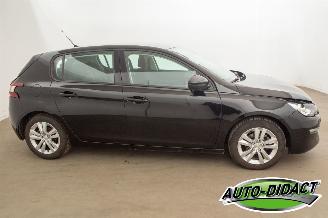 Peugeot 308 1.2 Clima Navi picture 44