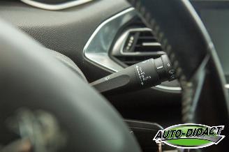 Peugeot 308 1.2 Clima Navi picture 16