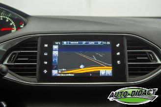 Peugeot 308 1.2 Clima Navi picture 7