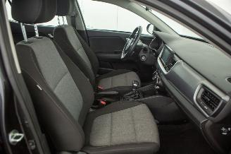 Kia Stonic 1.0 T-GDi Automaat 87.259 km Navi Camera DynamicLine picture 19