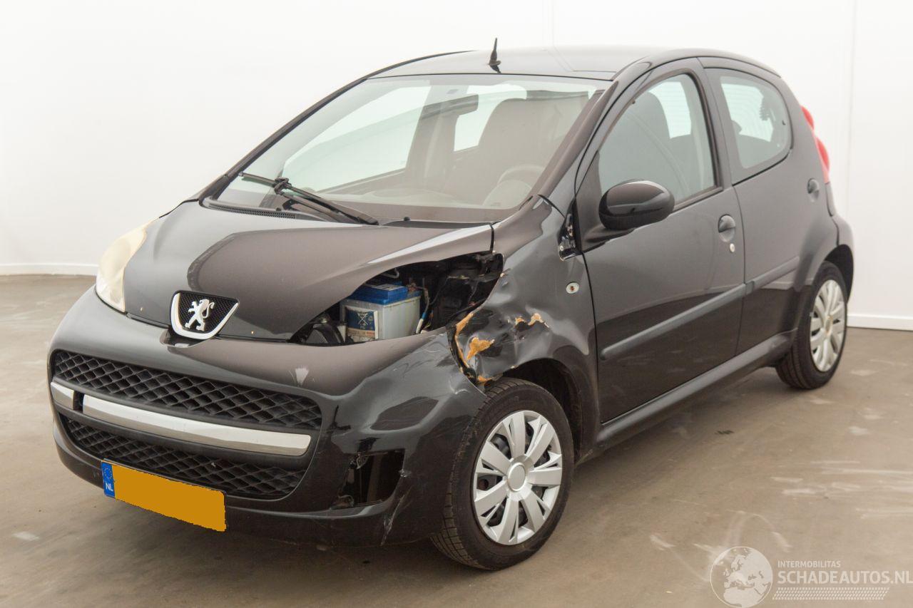 Peugeot 107 1.0-12V XS