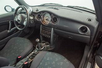 Mini One 1.6 Cabrio picture 21