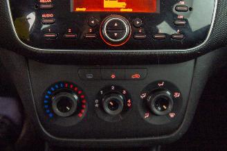 Fiat Punto 0.9 TwinAir Street Airco picture 8
