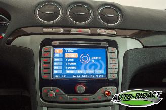 Ford Galaxy 2.0-16V 7p. Clima Ghia Limited picture 7