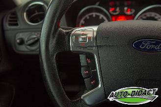 Ford Galaxy 2.0-16V 7p. Clima Ghia Limited picture 12