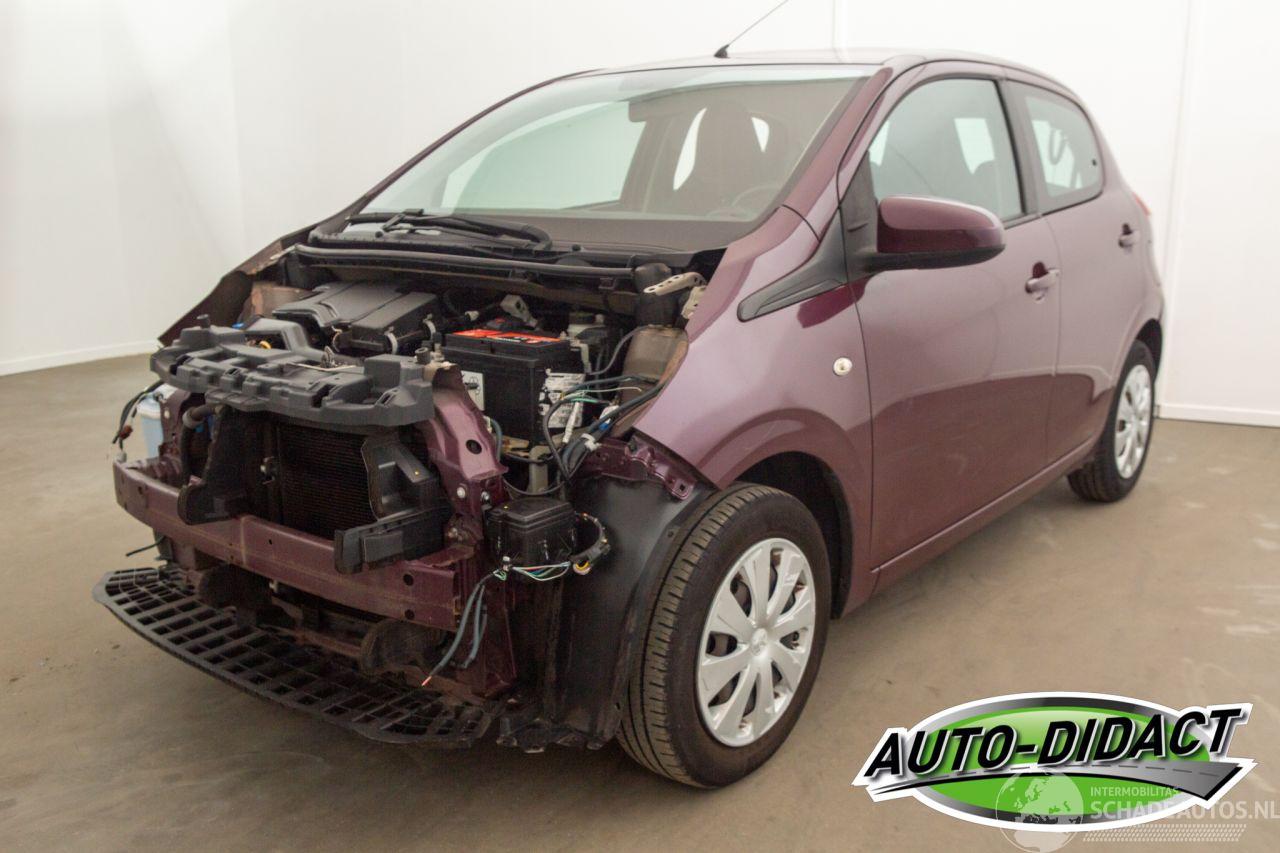 Peugeot 108 1.0 e-VTi  106.332 km Airco Active