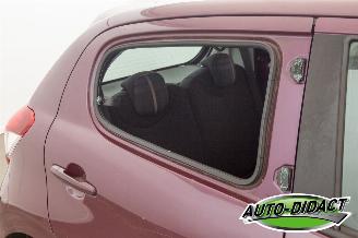 Peugeot 108 1.0 e-VTi  106.332 km Airco Active picture 25