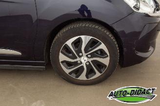 DS Automobiles DS 3 1.2 PureTech Clima Navi So Chic picture 32