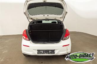 Hyundai I-20 1.3 Airco picture 40