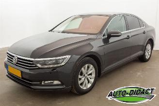 Schadeauto Volkswagen Passat 1.4 TSI Automaat Clima Navi Comfortline Business 2018/6