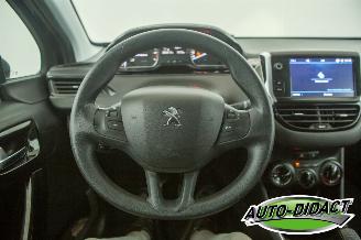 Peugeot 208 1.2 PureTech 66.812 km NAP Airco Blue Lion picture 5